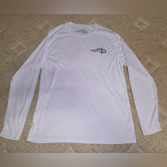 A Reel Life long sleeve t-shirt in a Men's medium.  EUC. Fishing gear. - Picture 1 of 5